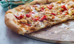 Jaki kamień do pizzy wybrać, aby uniknąć problemów z pieczeniem?
