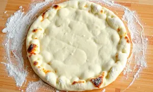 Jak zrobić idealną okrągłą pizzę – proste kroki i unikaj błędów