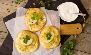Ile kcal ma domowa pizza? Sprawdź, jak zmniejszyć kalorie!