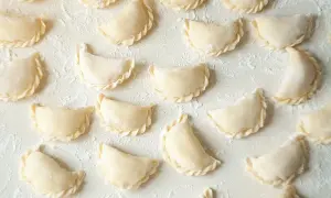 Ile pierogów wychodzi z kilograma mąki? Poznaj sekrety idealnego przepisu