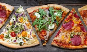 Z czym zrobić pizzę? Sprawdzone składniki i przepisy na idealne danie