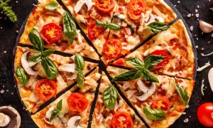 Jaka mąka do pizzy? Odkryj sekrety idealnego ciasta na pizzę