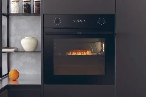 Ile pobiera piekarnik elektryczny? Oblicz zużycie prądu i koszty