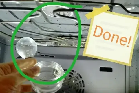 Jak skutecznie odkręcić zapieczony klosz w piekarniku bez ryzyka