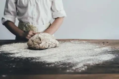 Jaką mąkę najmniej kaloryczną wybrać dla zdrowego odżywiania?