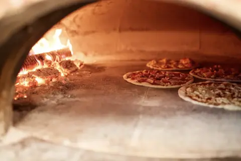 Piece do pizzy i chleba – jakie wybrać do domowej kuchni?