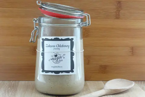 Jak zrobić zakwas z mąki pszennej - proste kroki dla każdego