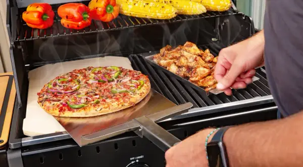 Jak skutecznie czyścić kamień do pizzy i uniknąć jego uszkodzenia – proste metody