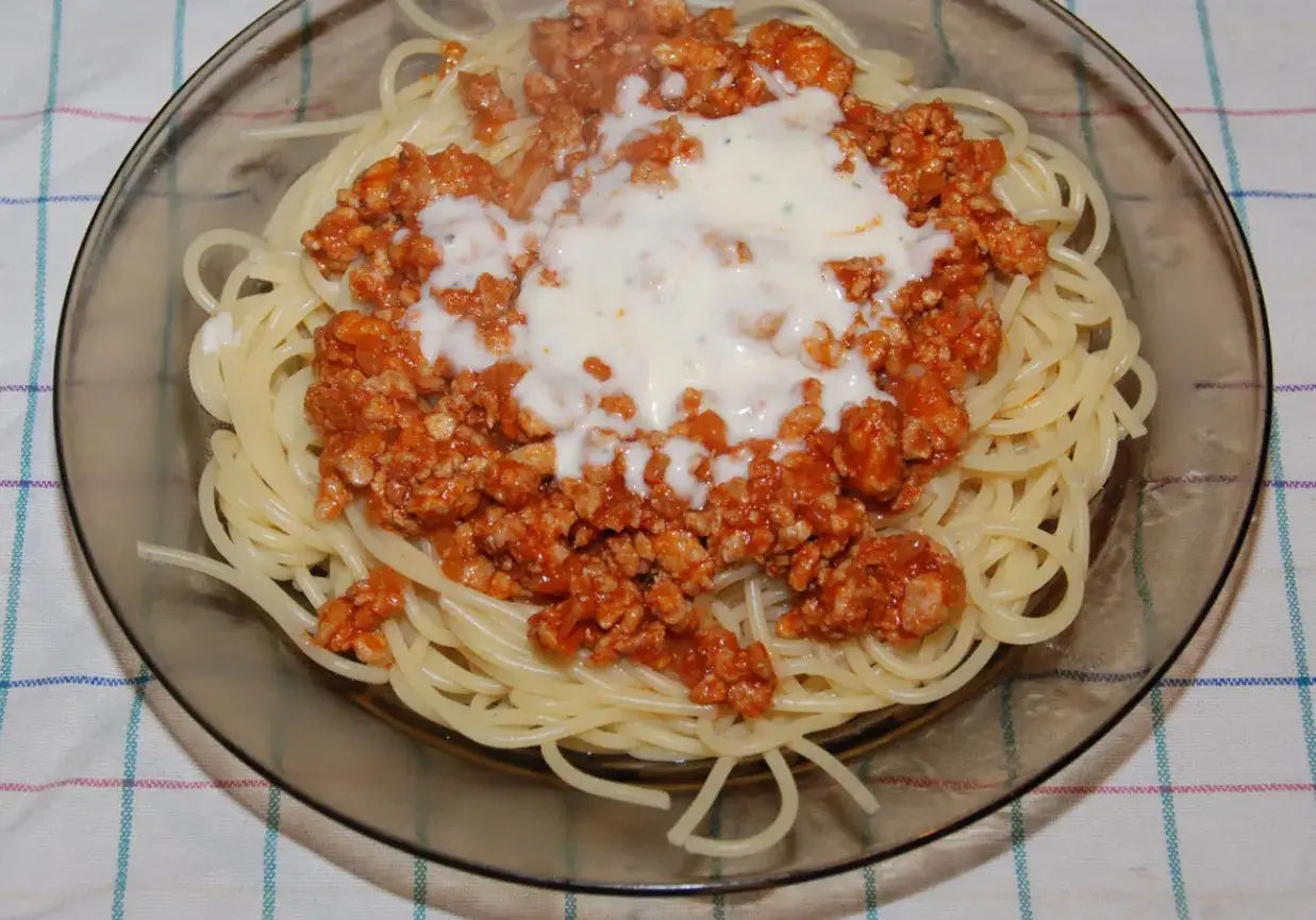 Zdjęcie Jak pasteryzować sos do spaghetti z mięsem mielonym bez błędów